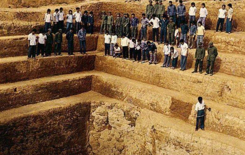 1972年到1974年发现的什么墓,1972年到1974年挖掘的墓