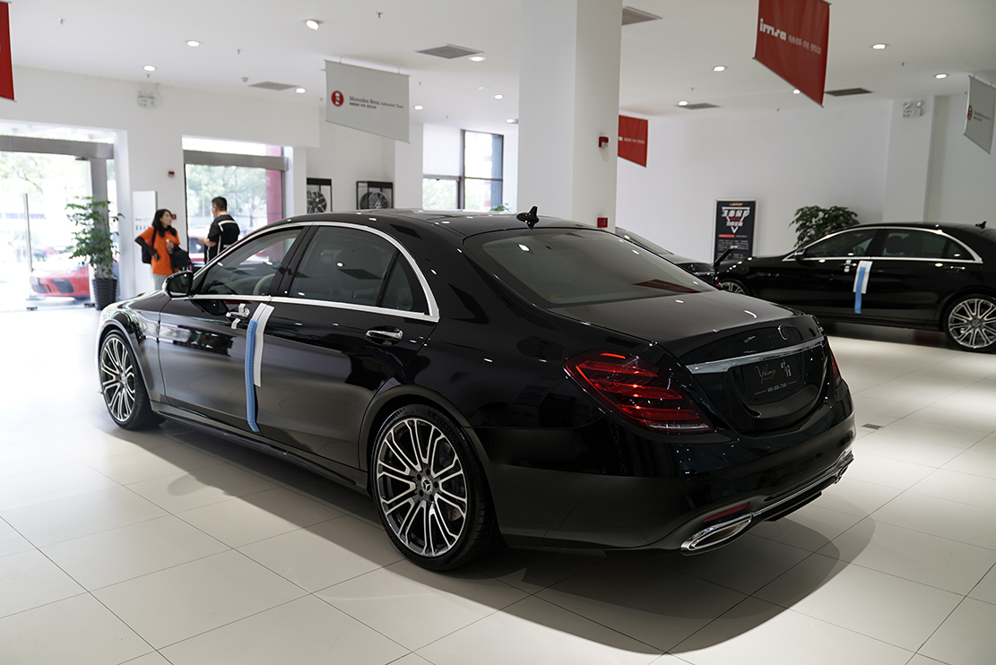 一公司买车并取得铁路提单，向中外运公司提货被拒，原因是什么？