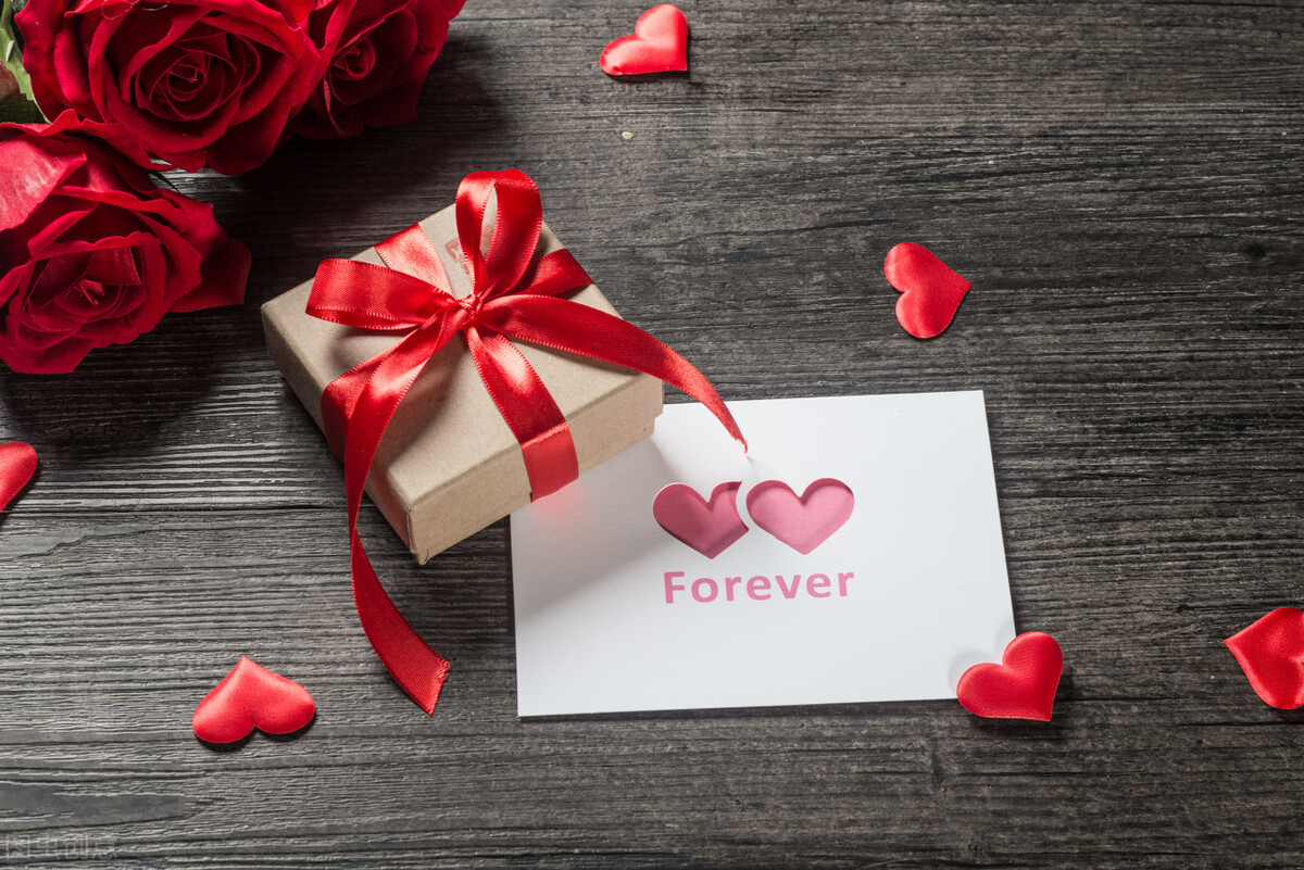 婚礼请柬领导的正规写法,给领导如何发婚礼请柬信息