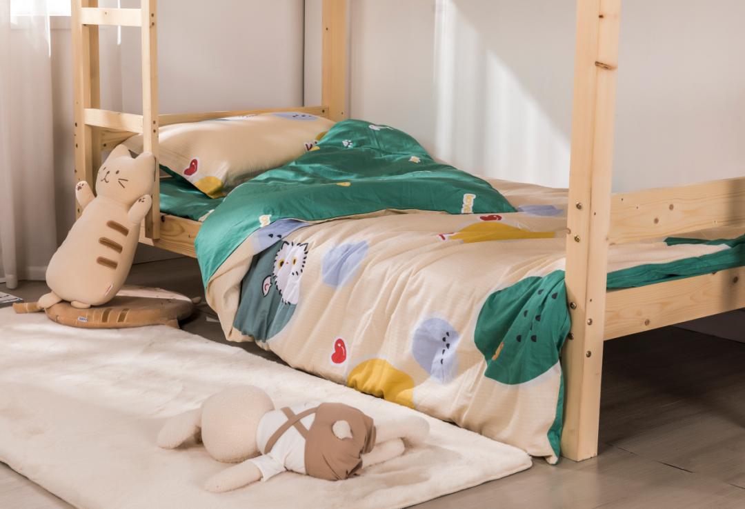 大学开学被子怎么买,大一新生被子自带还是买学校的