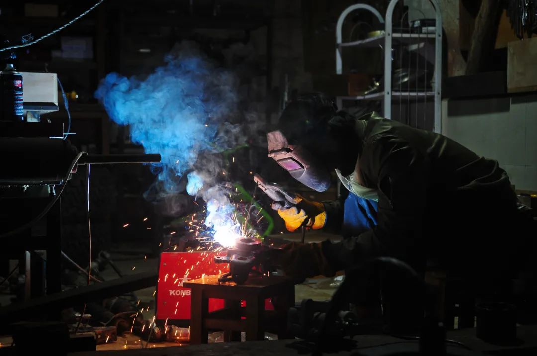 还有哪些会造车的80后小伙,80后农村大哥造车