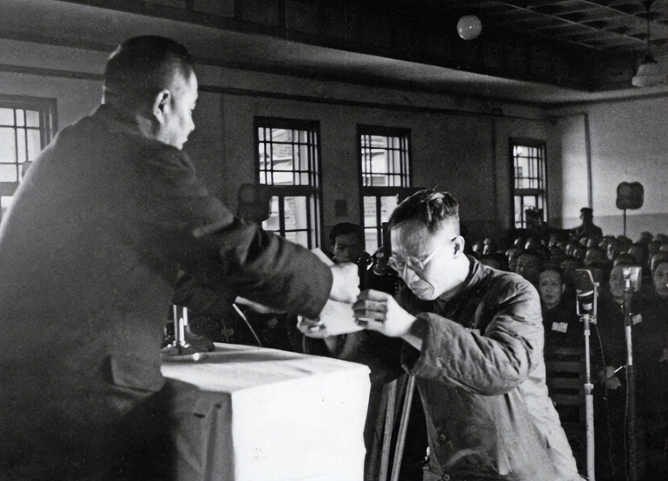 1962年，毛主席问溥仪：传国玉玺去哪了？溥仪回答后不禁黯然神伤