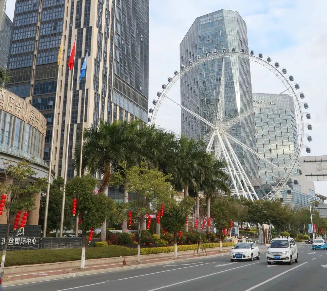 新春走基层年渐近年味浓,新春走基层石头村高挂迎客来