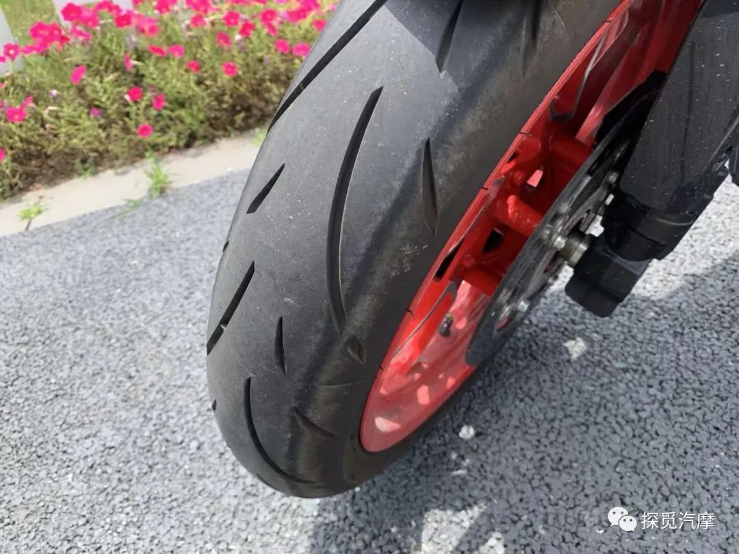 详细测评QJmotor赛400︱又是一个“温柔”“香”