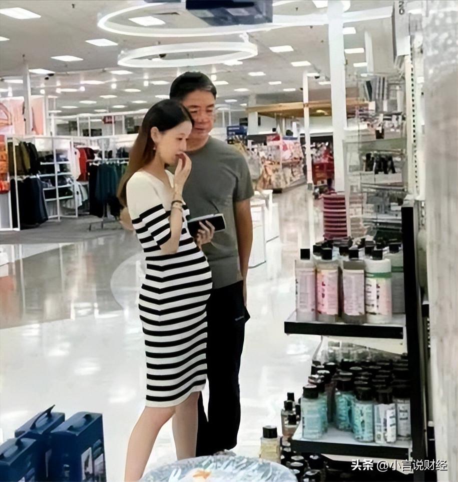 刘强东卸任后目前在干嘛,刘强东退出董事会拿了多少钱