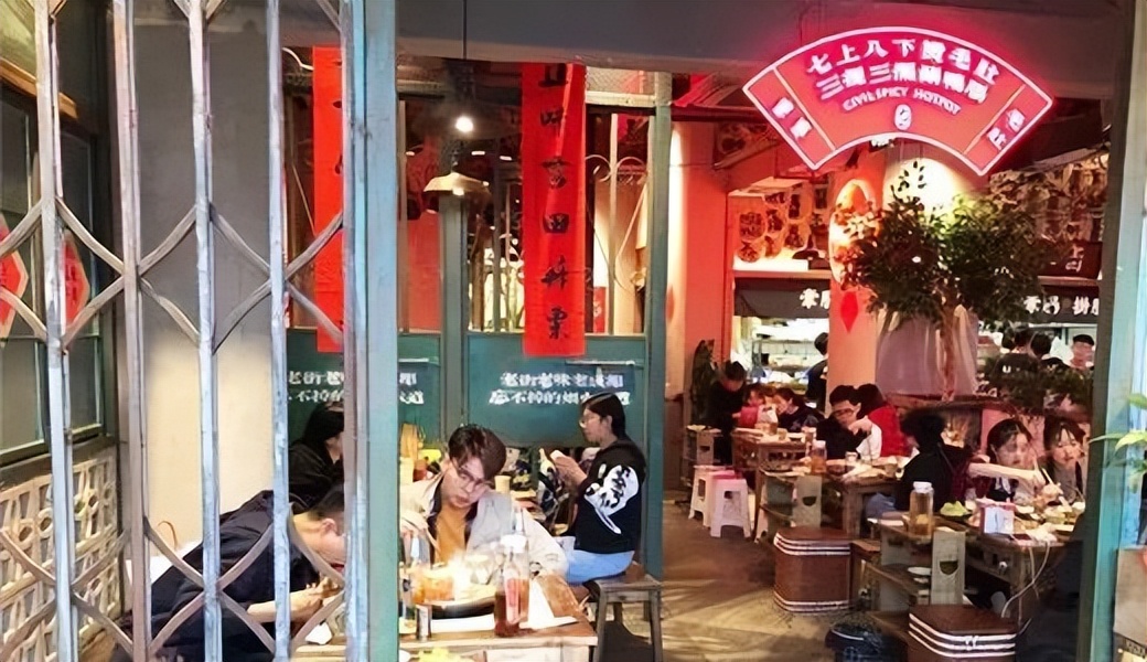 餐饮连锁割韭菜怎么操作,割韭菜的加盟商都有哪些骗局