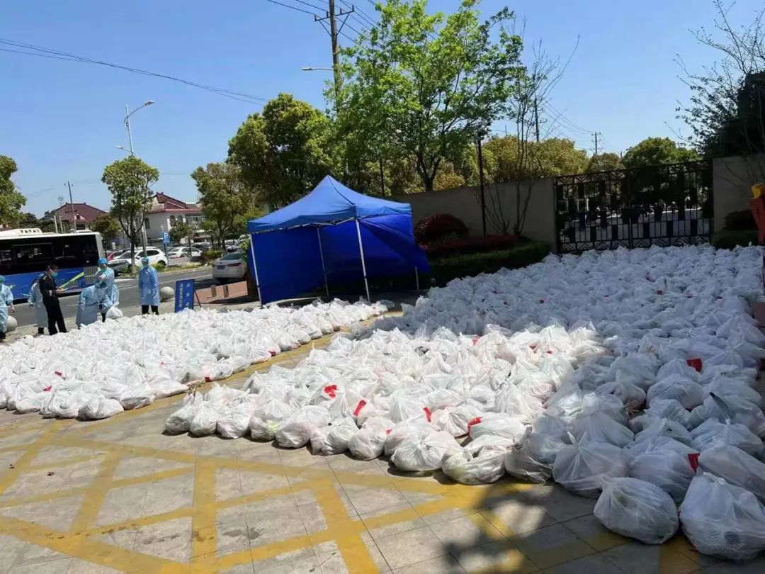 致敬鑫苑服务“摘星”人——昆山鑫都汇战疫先锋事迹