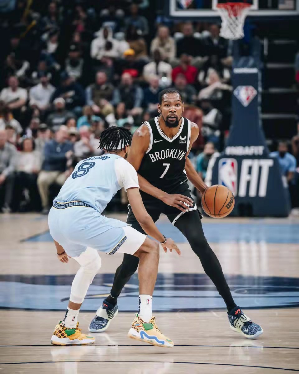 球鞋上脚集锦：0与1的美妙邂逅...