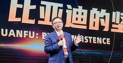 王传福父母双亡,王传福15岁成孤儿