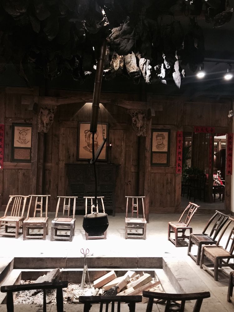 走近土家第一城一一恩施