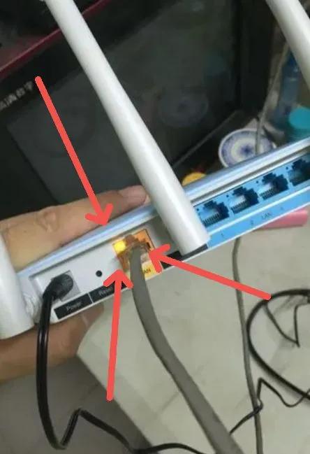 360路由器用手机怎么设置无线桥接,路由器怎么安装和设置用手机操作