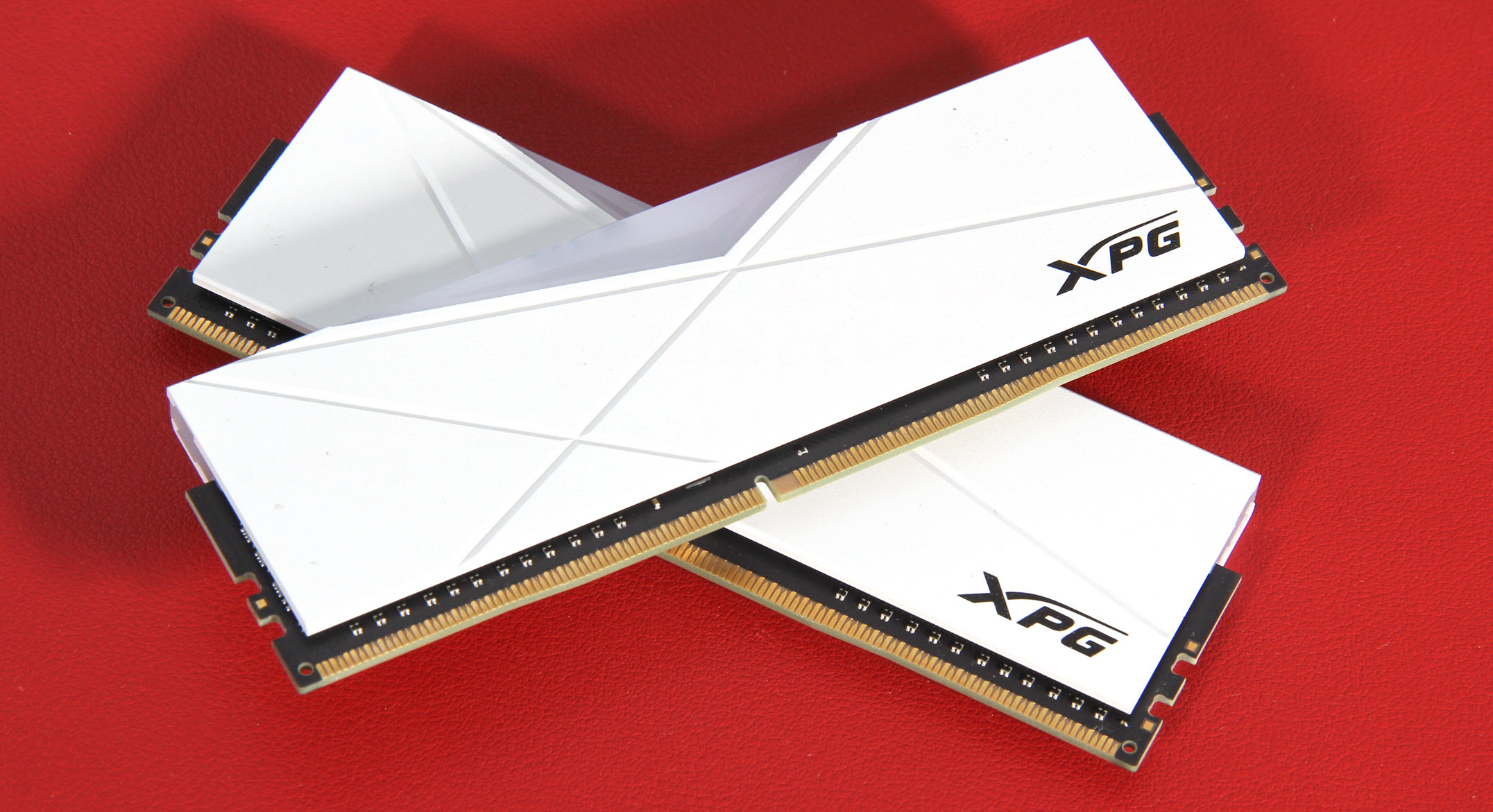 全风扇装机爱不爱？细数新机箱里的八把风扇