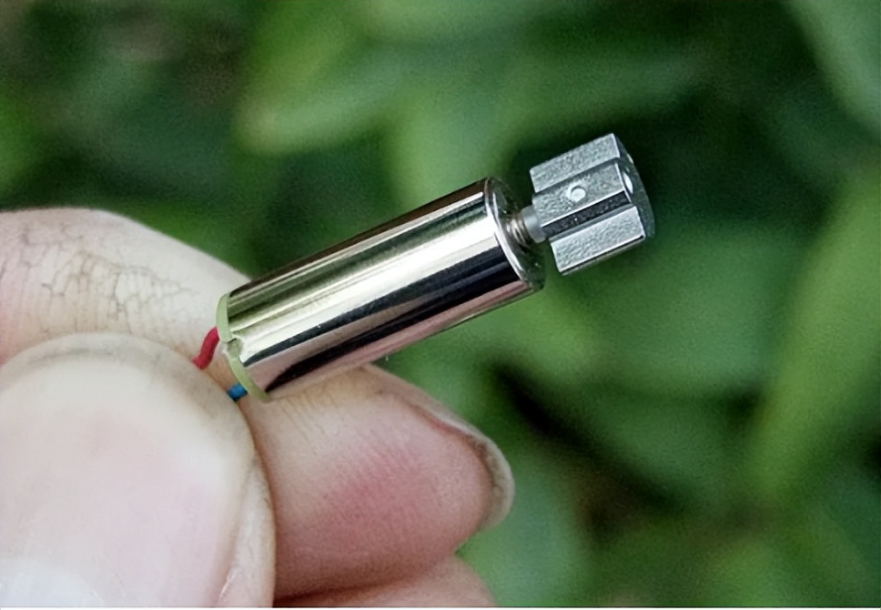 艾优和飞利浦儿童电动牙刷测评,飞利浦和usmile儿童电动牙刷测评