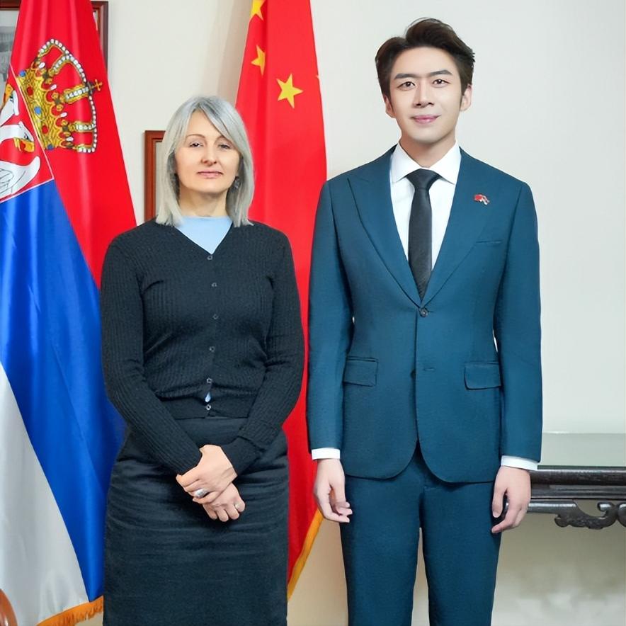 全网最挣钱的十大网红,最能赚钱的十大网红收入排行榜