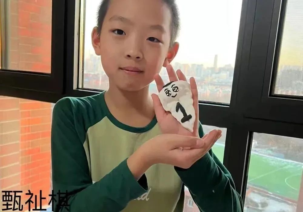 鐫﹂偦鐐瑰仛鎵嬪伐娲诲姩,宸ф墜鍖呴ズ瀛愬姵鍔ㄨ