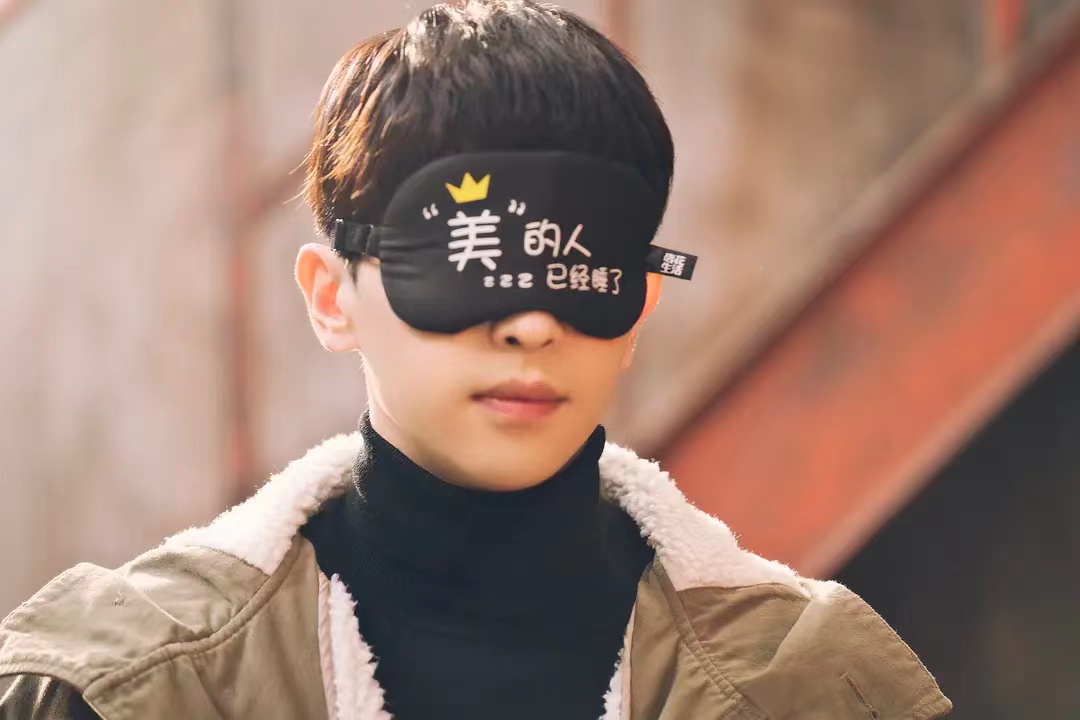 小品演员火力全开,影视演员居中调停,中国足球,一开口就输了