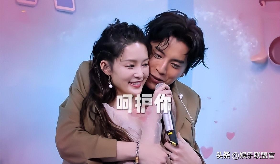 撩汉、乱认爸、男男接吻，这6位明星是没分寸感，还是“耍流氓”