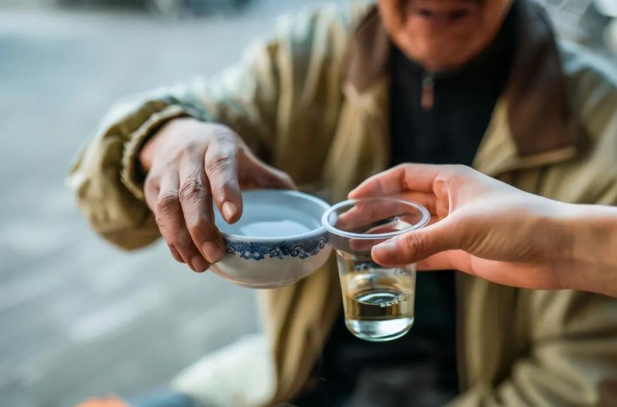 上海人吃早餐喝酒,上海人酒量的真实感受