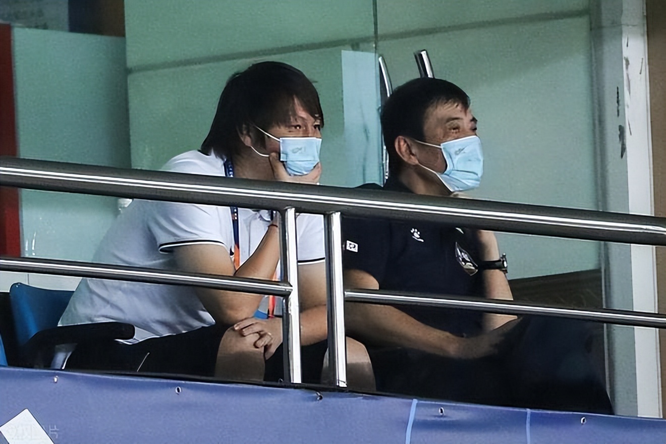 李铁案暴露普通人的悲喜人生,一口气看完李铁案