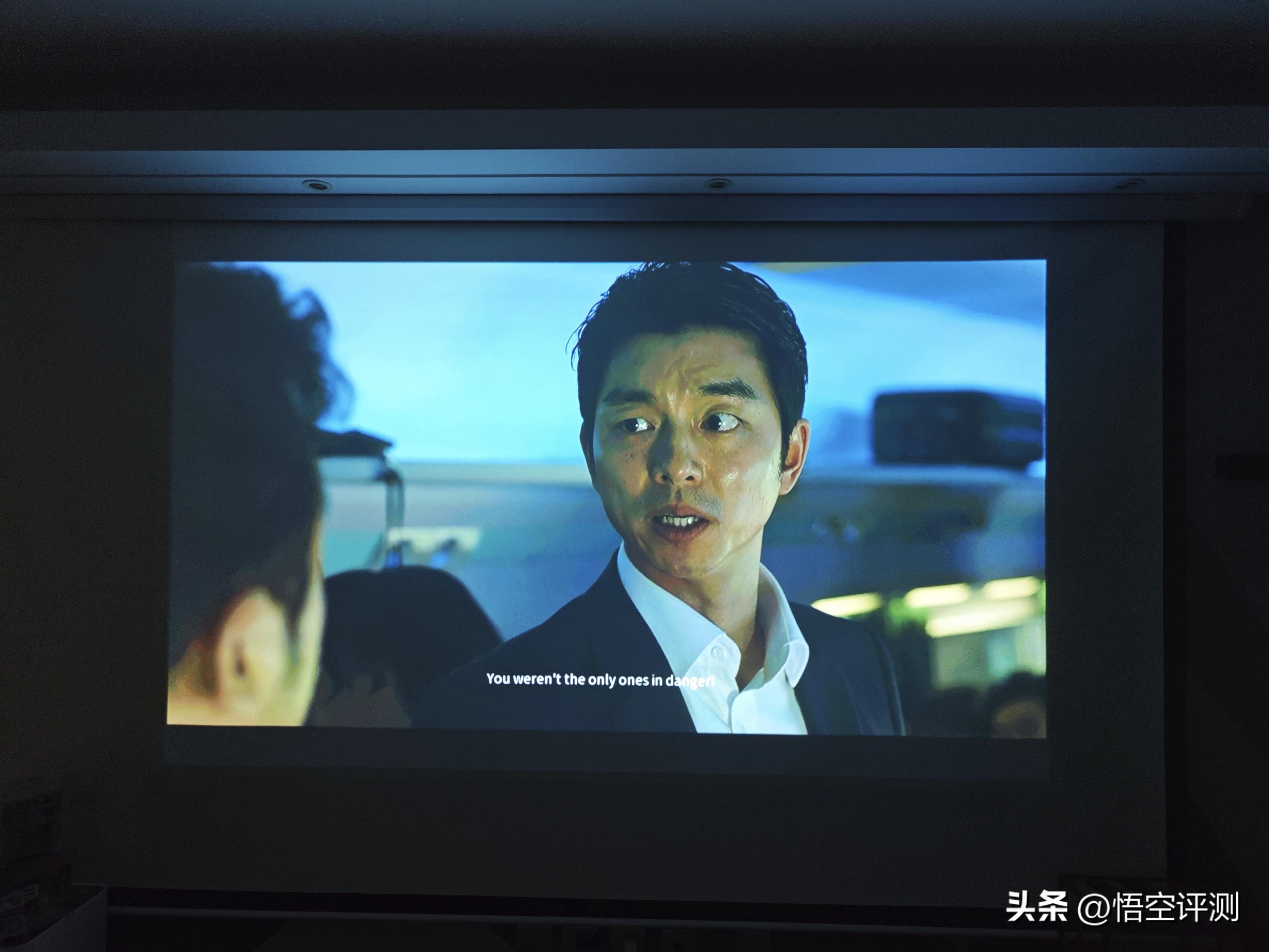 aocc1超短焦投影仪评测,3000亮度最高投影仪