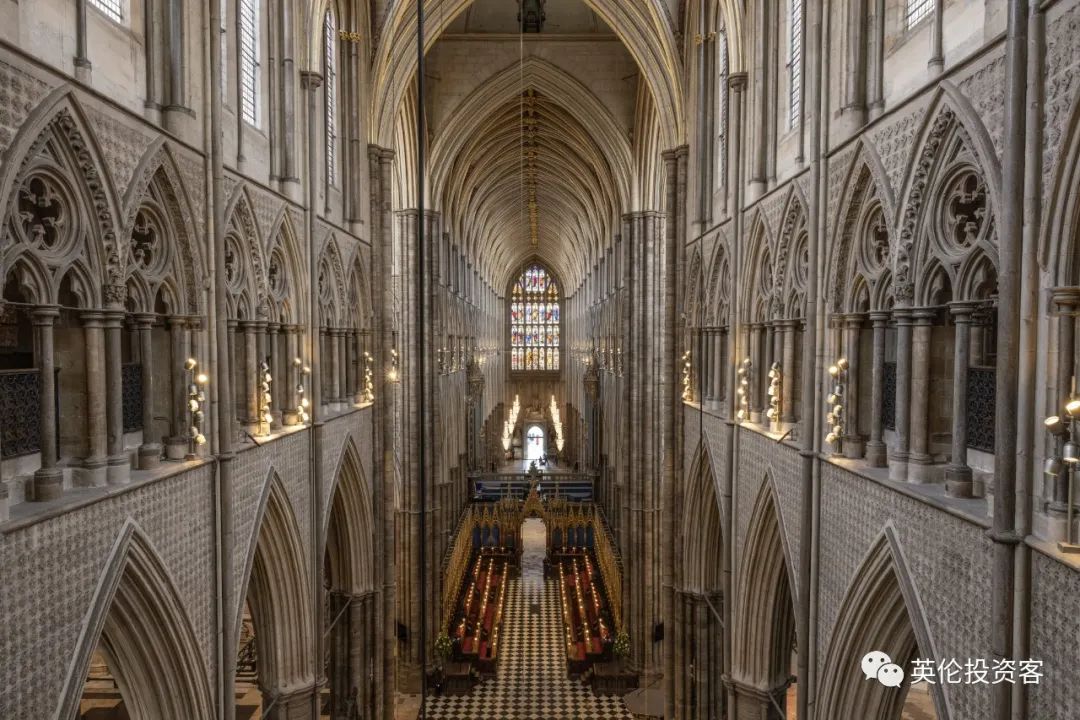 英国国王加冕典礼全过程中文解说,英国国王加冕仪式直击现场哈里