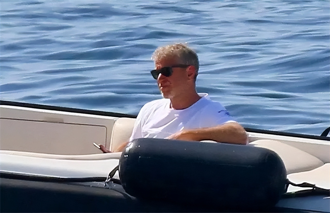 阿布出售切尔西国外评论,阿布出售切尔西亏损多少