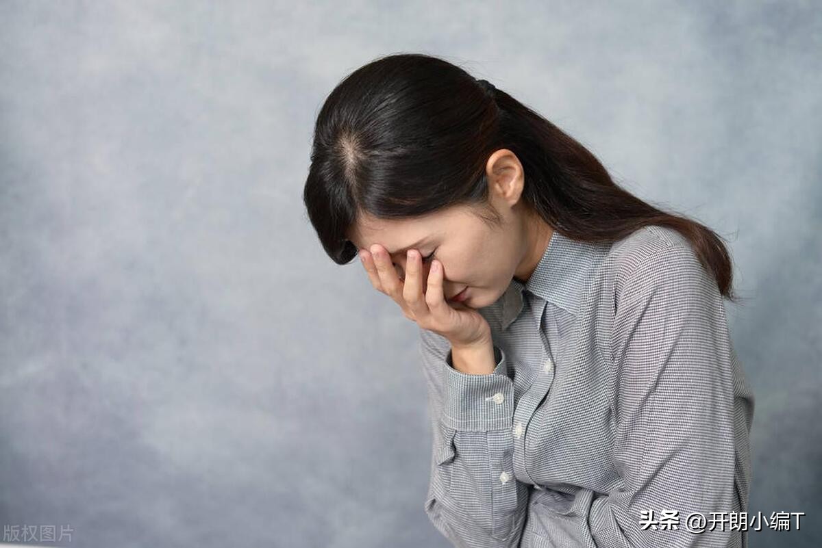 韬唤璇佺収鐗囨硠闇茶璐锋妗堜緥,韬唤璇佺収鐗囨硠闇茶鍊熶簡缃戣捶