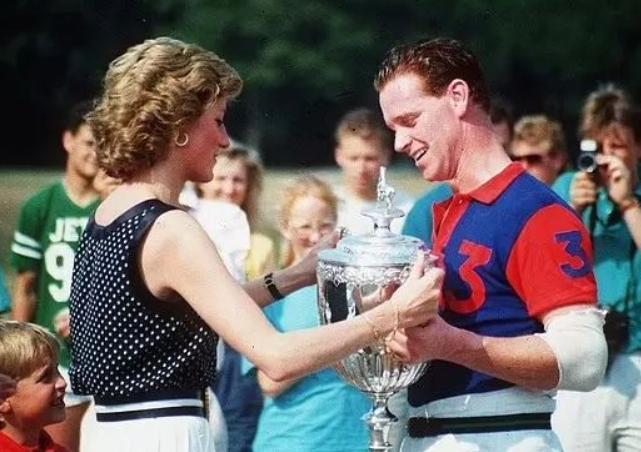 哈里退出王室对威廉有影响吗,哈里退出王室对威廉有伤害吗