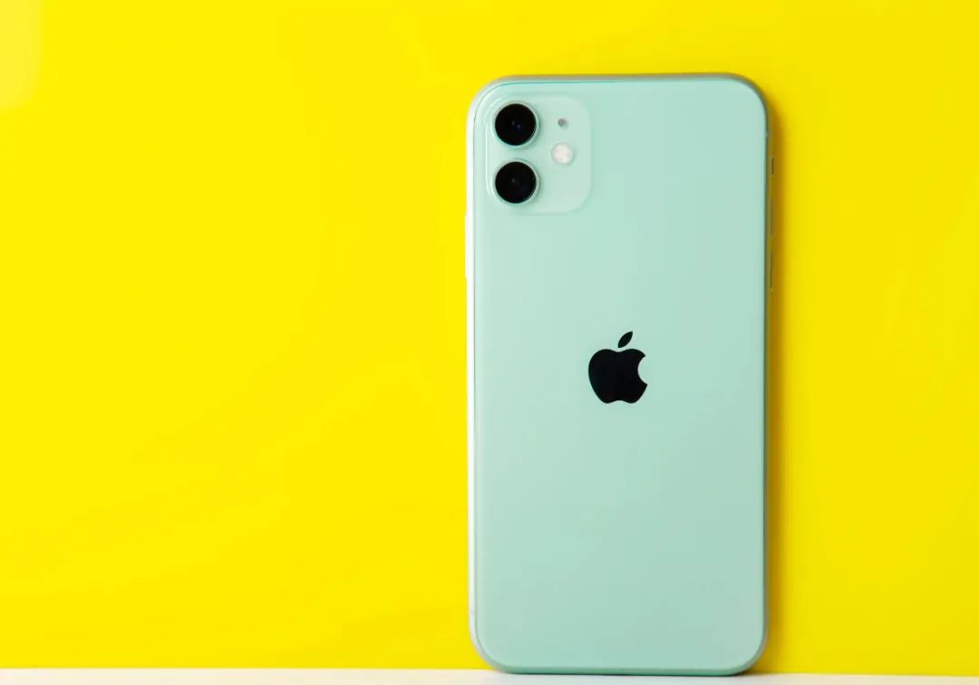 iphone目前最值得入手的是哪一款,现在哪一款iphone最值得入手