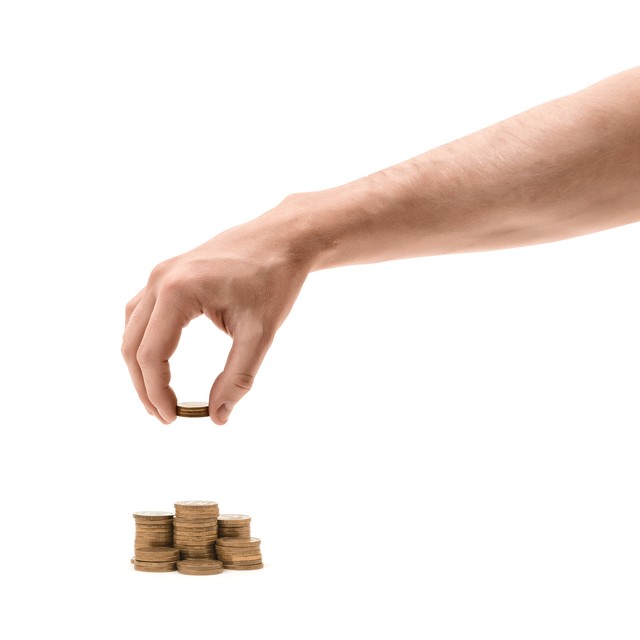 “无痛攒钱”,是美德还是抠门?