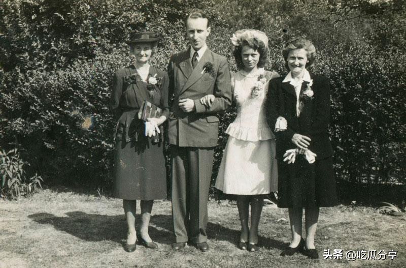 参加婚礼穿冲锋衣去合适吗,参加室外婚礼穿什么衣服