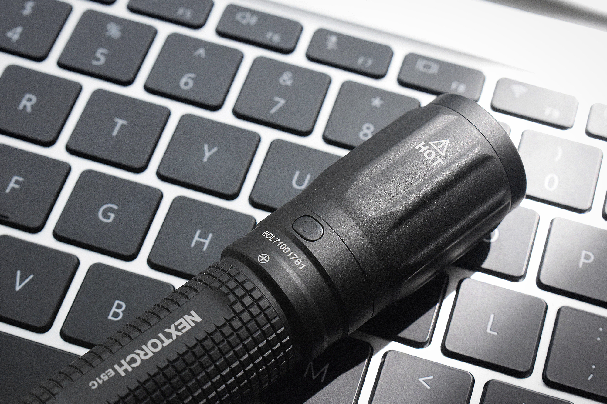 纳丽德51c手电,纳丽德手电e52c评测