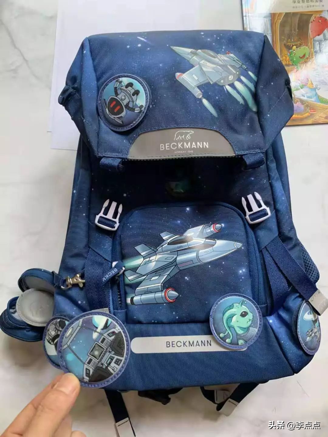 买一个奥特曼的书包,奥特曼儿童书包正版