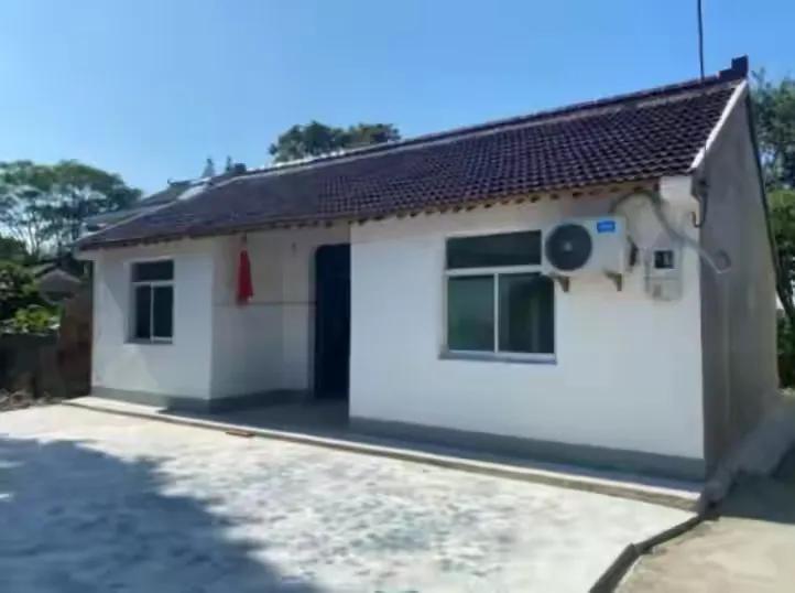 一对夫妻20年生10个女儿,2000年的夫妻