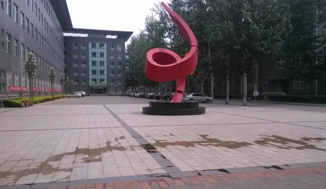 曾经100%分配国企，如今成了专科，为何这所大学退步如此严重？