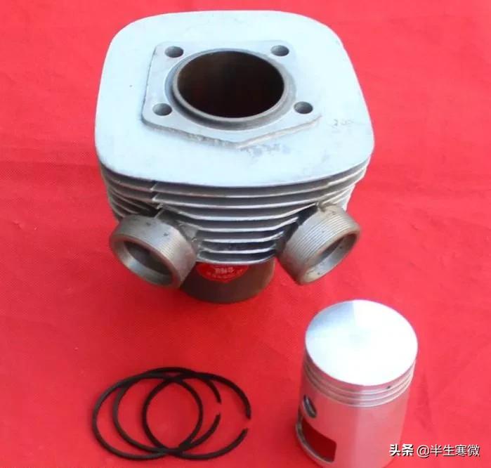 女骑军绿色幸福250摩托车,最早的幸福250摩托车