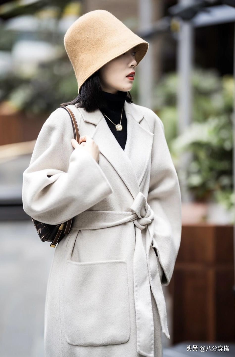 今年冬天建议多穿“大衣”，优雅干练又保暖，时髦百搭不挑人