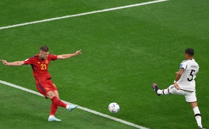 0-1，1-1，死亡之组全乱了！3队仅差1分，两大夺冠大热或携手回家