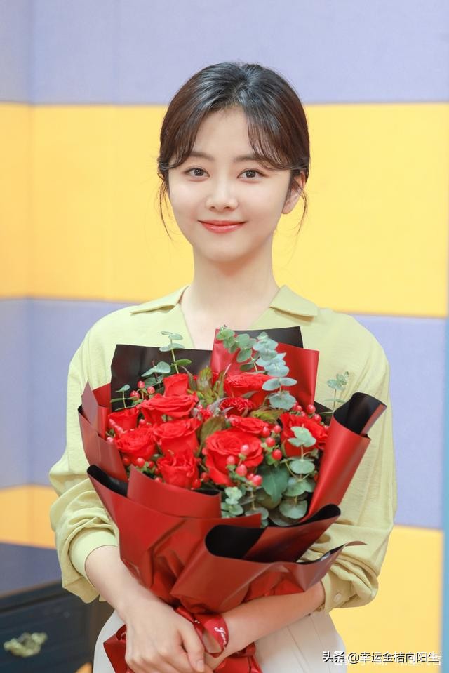 如何改变自己的娃娃脸,娃娃脸怎么变干练