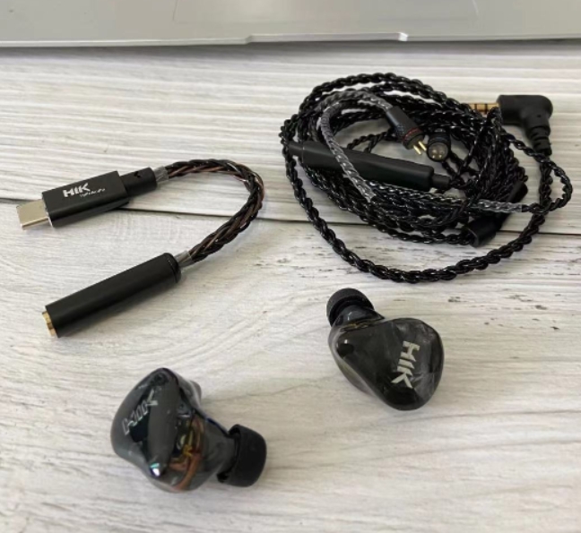 没有耳机孔怎么用有线耳机，小型高端功放HIKU1支持带麦的耳机