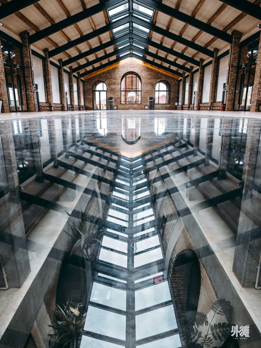 上海新晋热门打卡地，在红砖窑厂里喝咖啡、露营