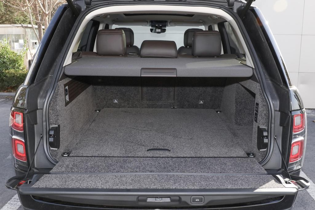 新款路虎揽胜创世3.0t标轴版,体验全新路虎揽胜首发版