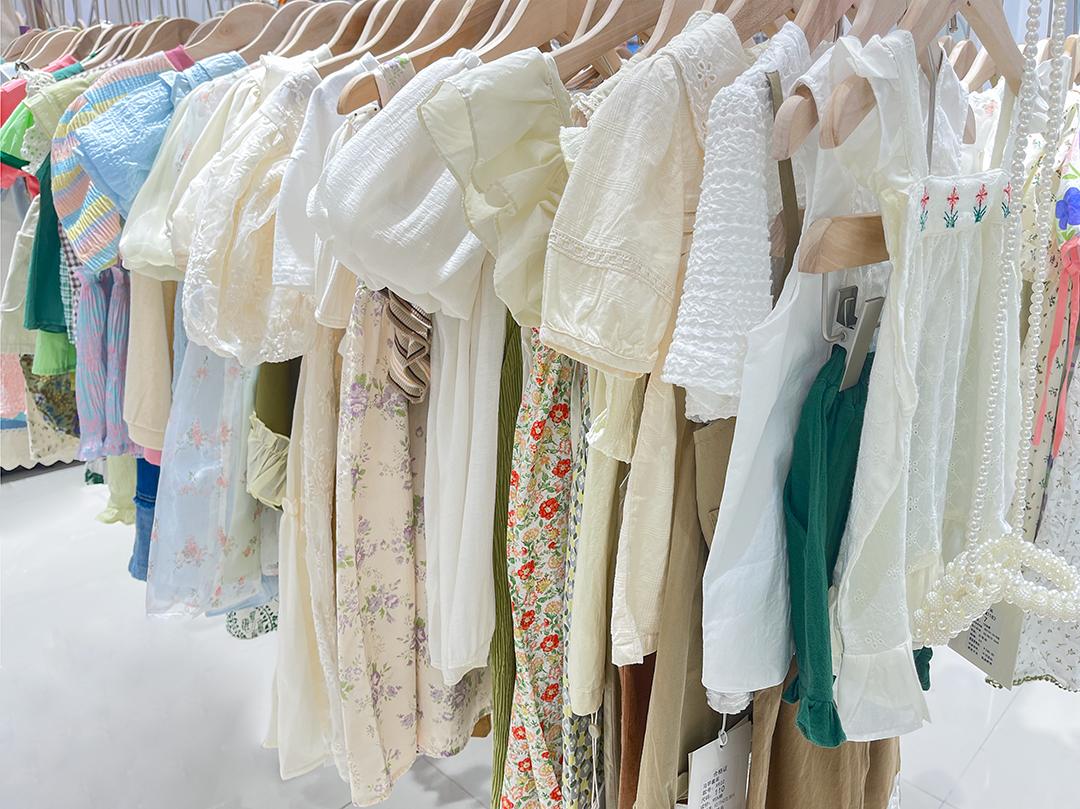 新店速递｜95后选品师掌舵这家童装店“尖货”时尚又好搭