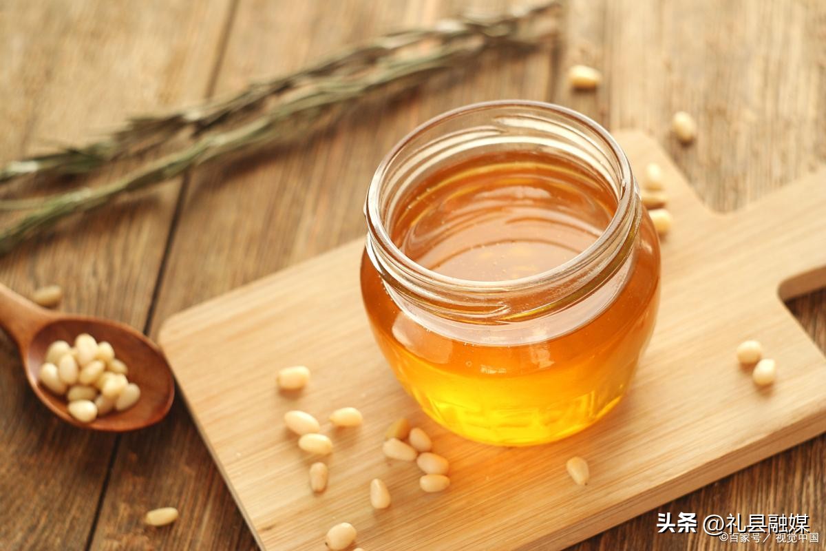 每天早上喝一杯蜂蜜水美容吗,晨起喝蜂蜜水有助于减肥吗