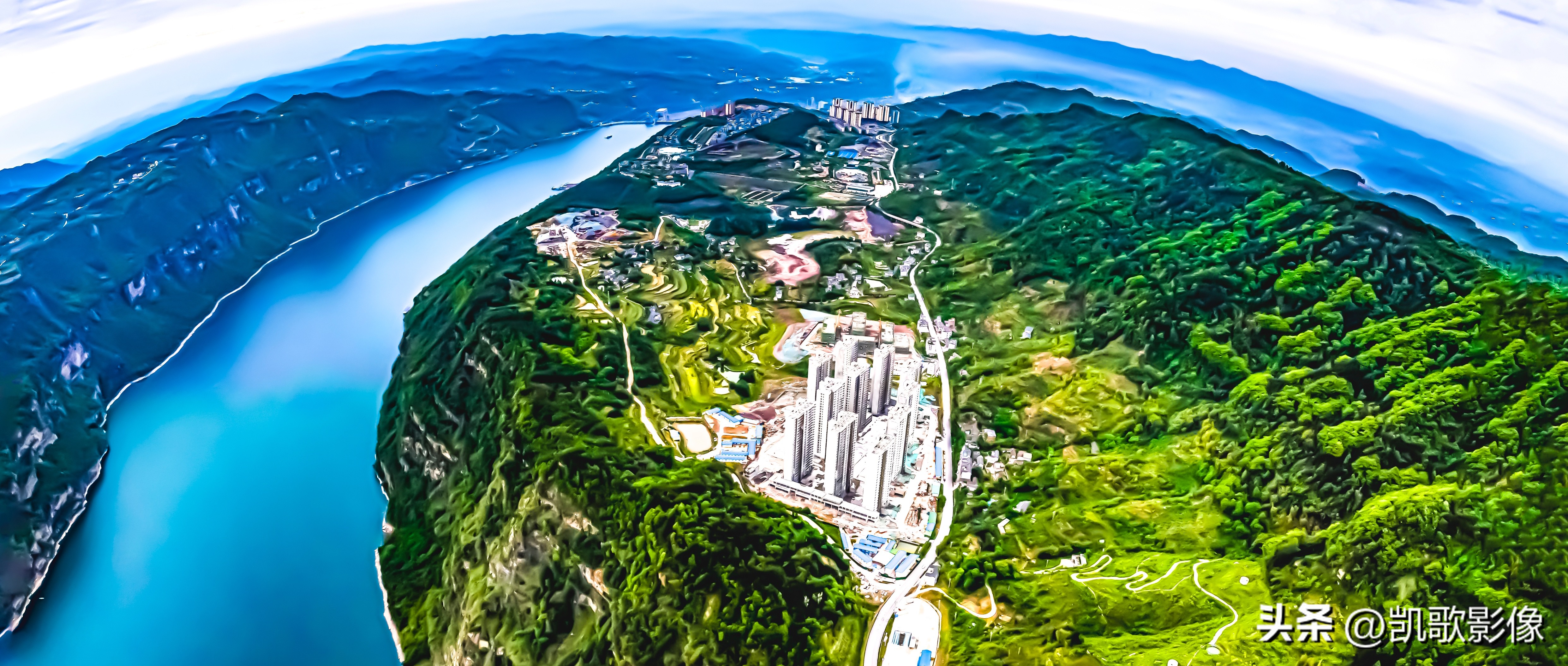 西藏布达拉宫大峡谷,西部长青的布达拉宫