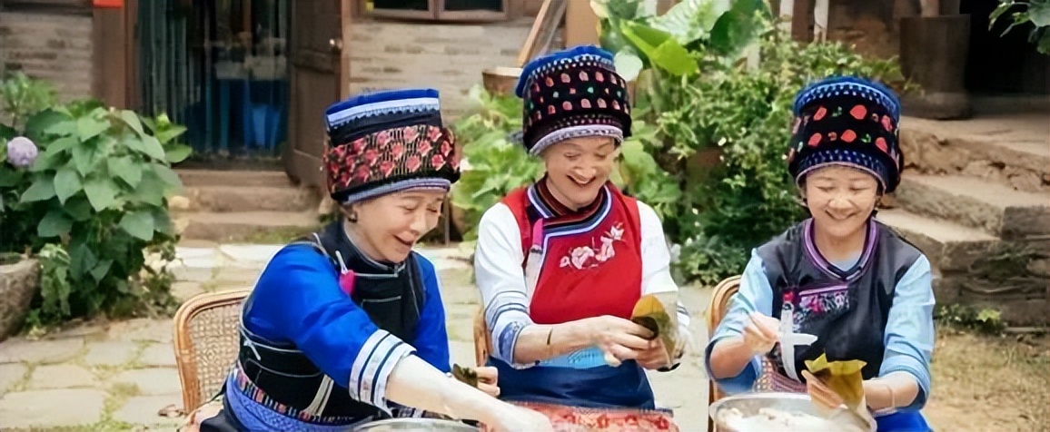 刘亦菲公开恋情后亮相,刘亦菲恋情网友爆料