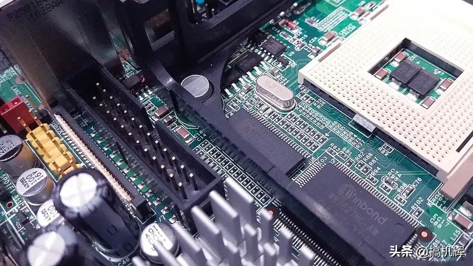 英特尔4代itx主板,14代英特尔itx主板