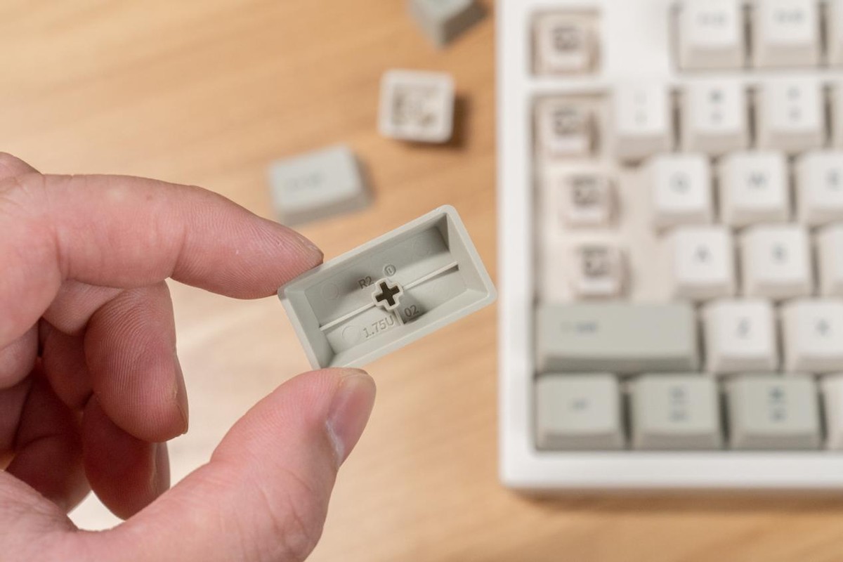 洛斐透明磨砂键盘测评,lofree洛斐机械键盘套装