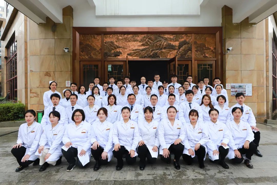 生完宝宝后不见小蛮腰,生完孩子没有小蛮腰是怎么回事