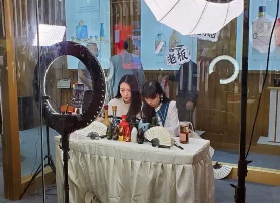 在网上买白酒靠谱吗,从网上买白酒靠谱吗